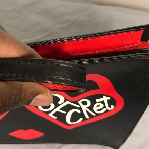 Victoria’s Secret TOO GLAM TO GIVE A D*** wristlet - Picture 11 of 11